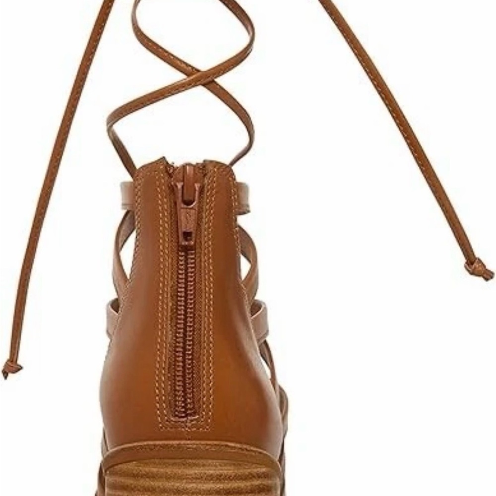 Steve Madden Lace-up Block Heel Sandals Tan Size 7
Leather upper
Made in Brazil - Picture 5 of 5